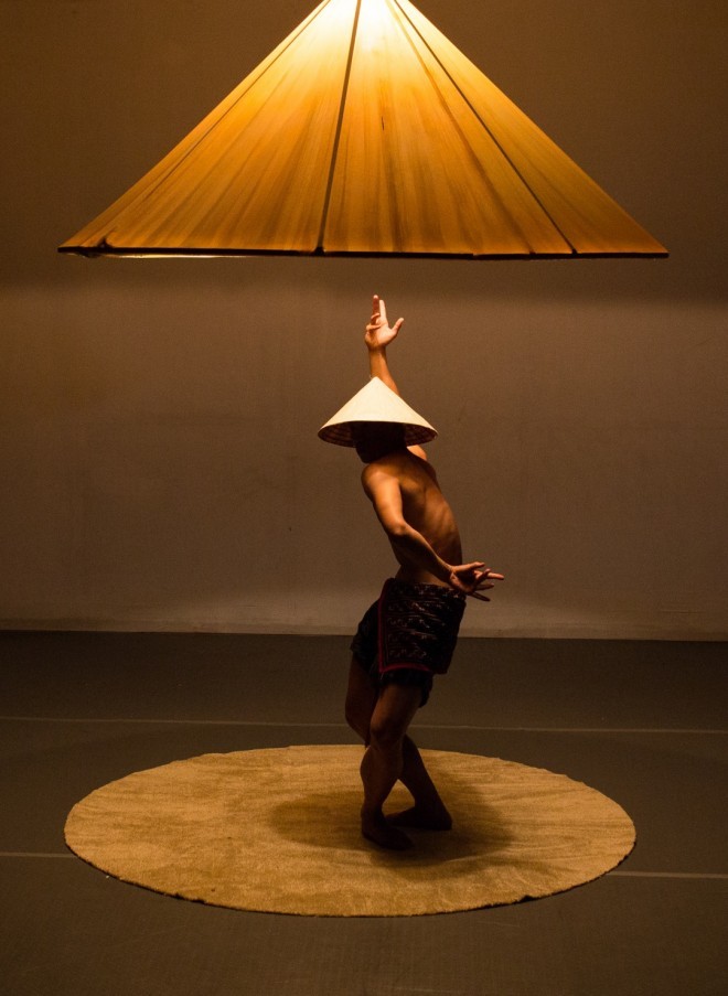 Non Contemporary dance 2016 : Quand le chapeau conique raconte la vie - ảnh 4